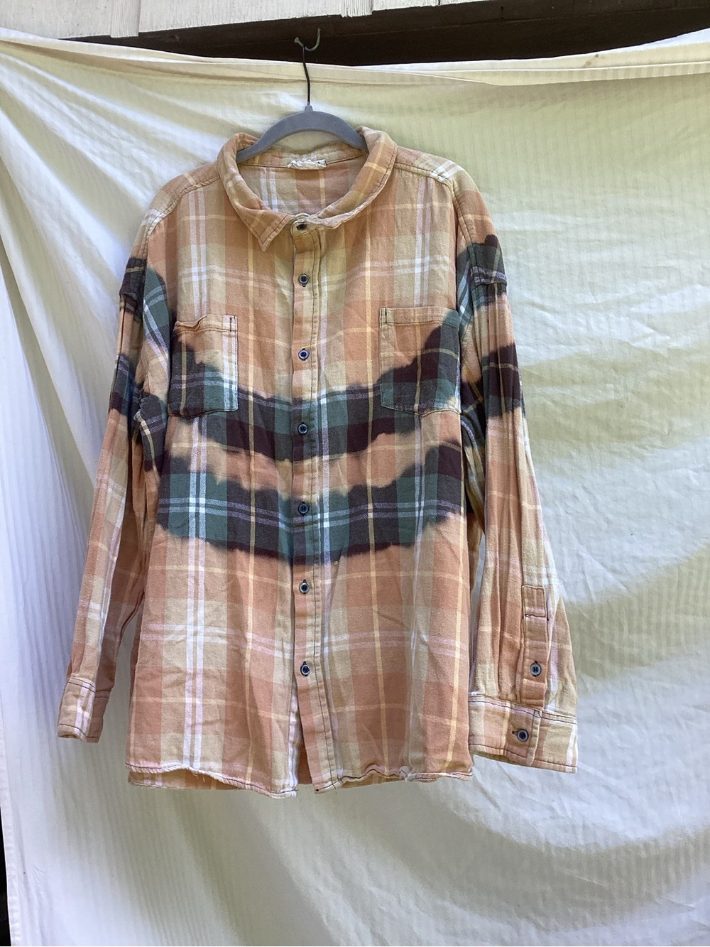 Oli & Hali orange and Green Plaid Button-Down flannel Shirt, size large